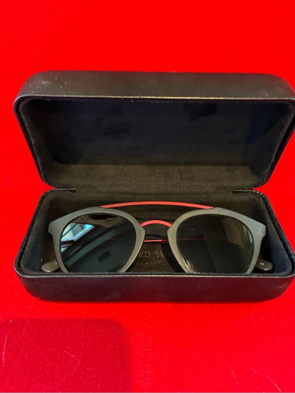 Westward Leaning Double Bridge black and red Sunglasses